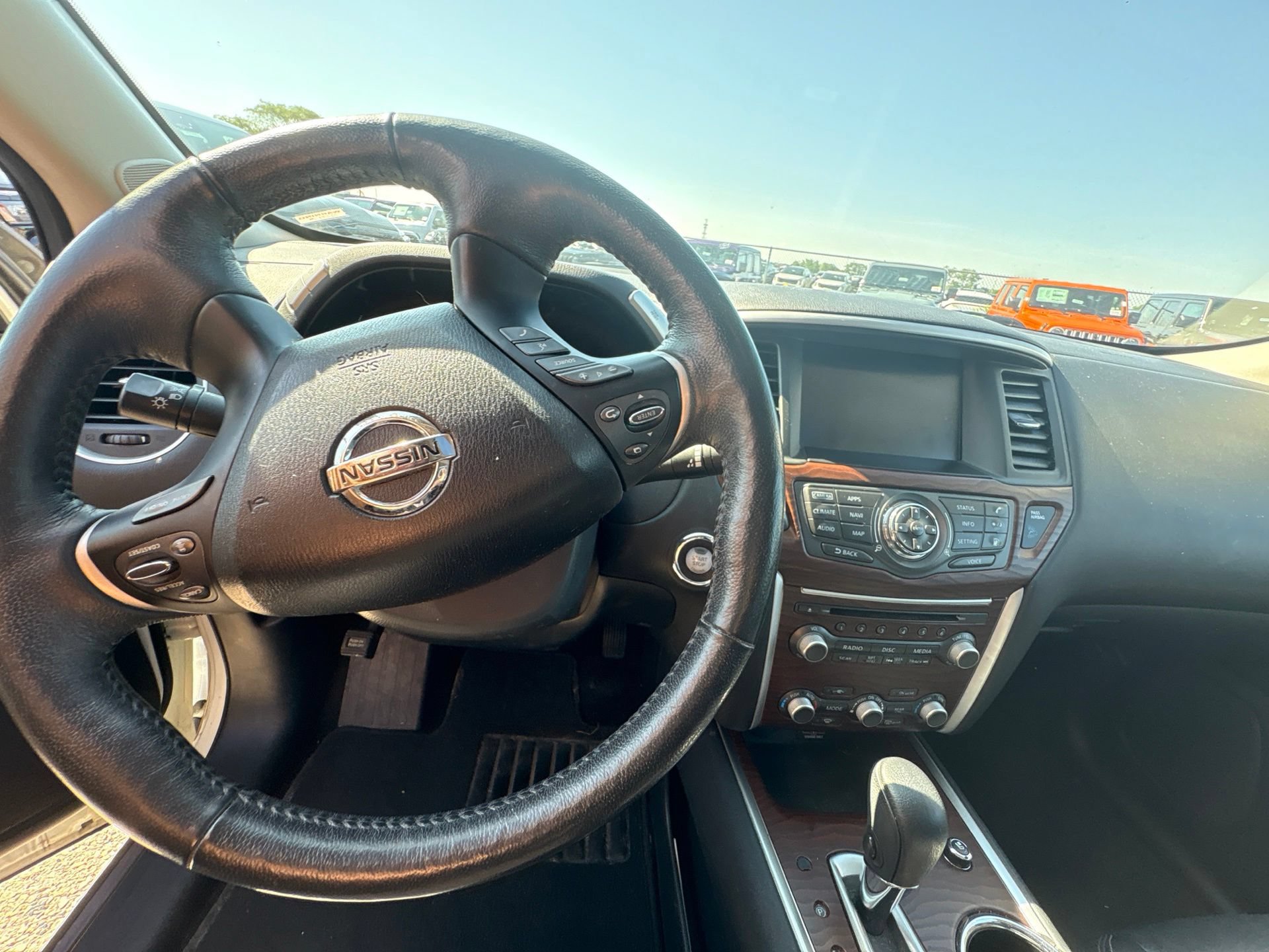 Used 2019 Nissan Pathfinder Platinum AWD/4WD image 10