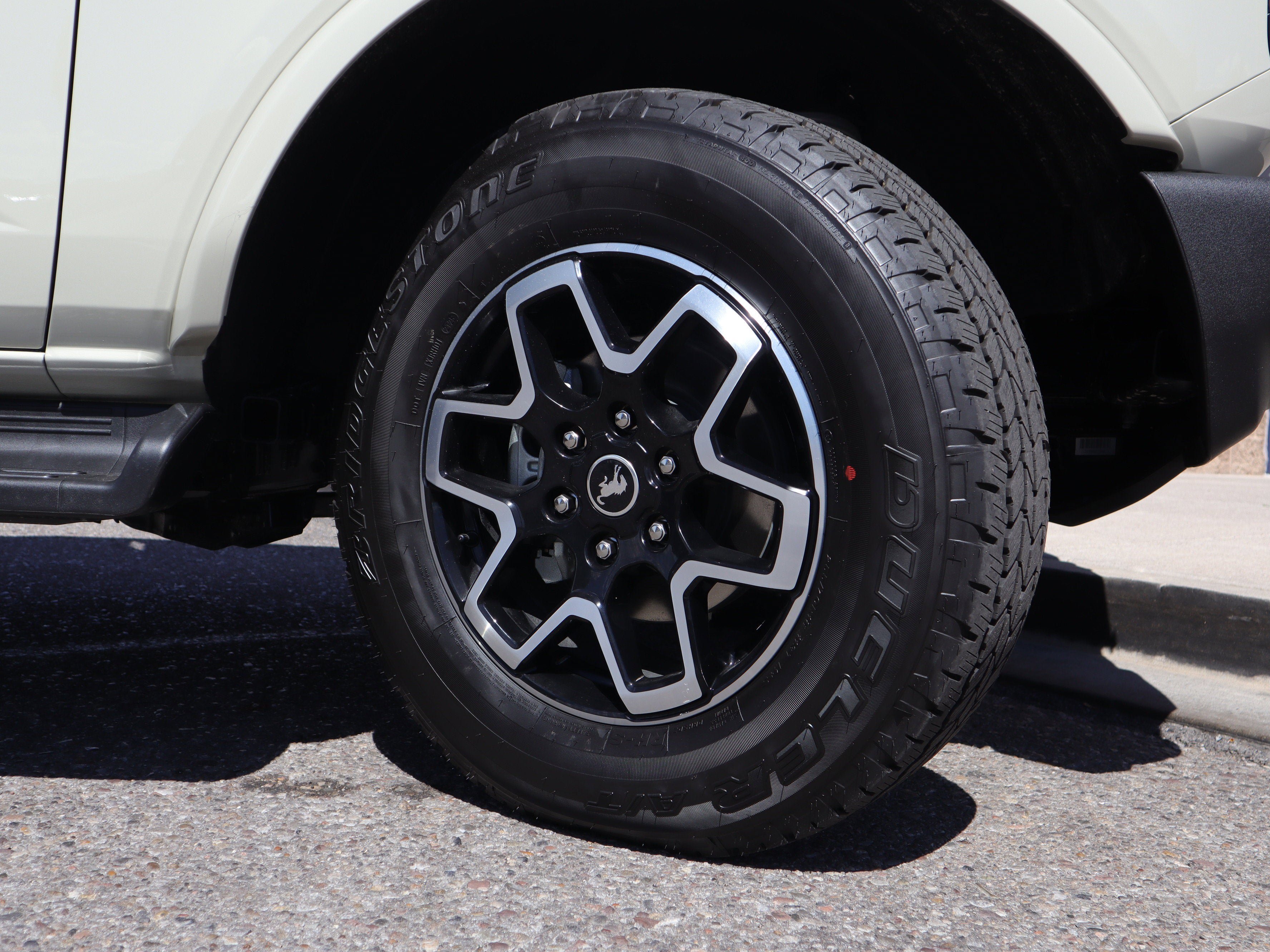 New 2025 Ford Bronco Outer Banks image 13