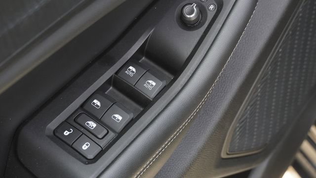 Used 2024 Jeep Grand Cherokee L Laredo AWD/4WD image 22