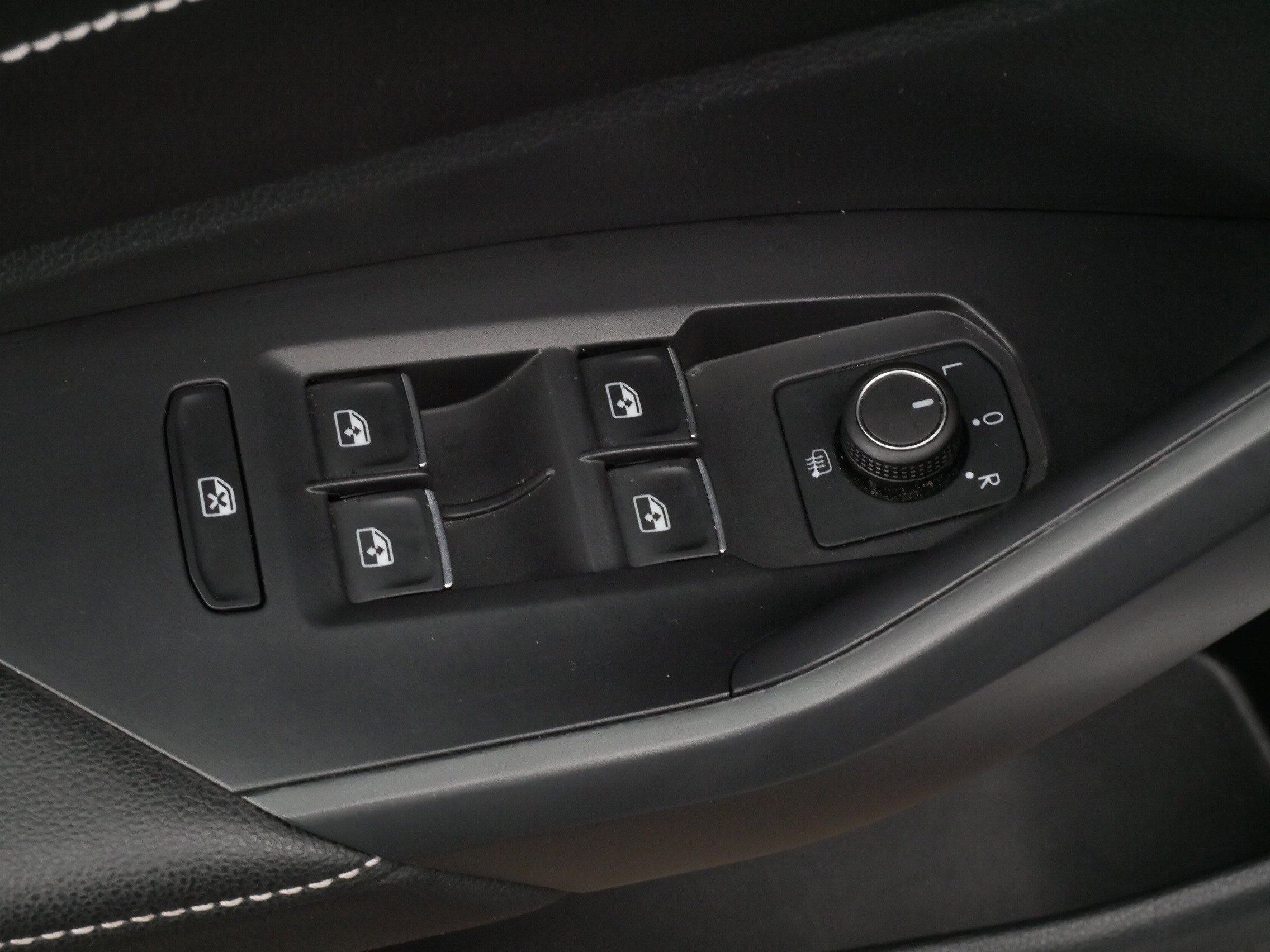 Certified 2024 Volkswagen Jetta SEL image 19