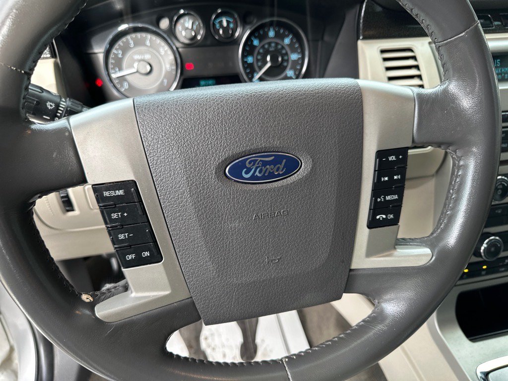 Used 2012 Ford Flex SE FWD image 20