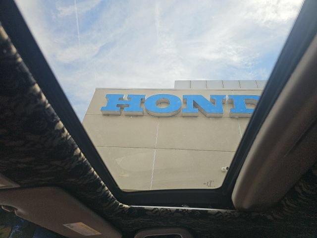 Used 2013 Acura ILX w/ Technology Package FWD image 16