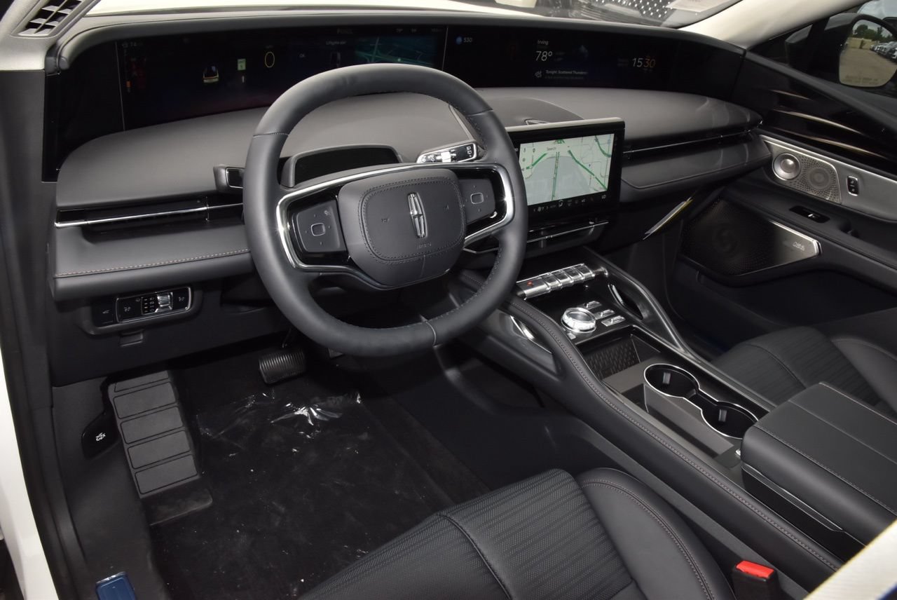 New 2026 Lincoln Nautilus Reserve AWD/4WD image 41