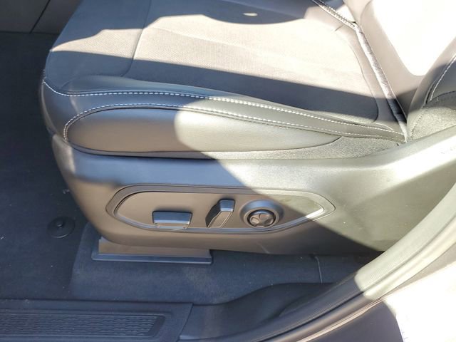 New 2025 Jeep Grand Cherokee Altitude image 14