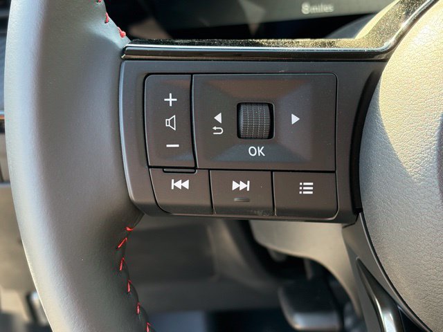 New 2026 Nissan Kicks SR FWD image 16