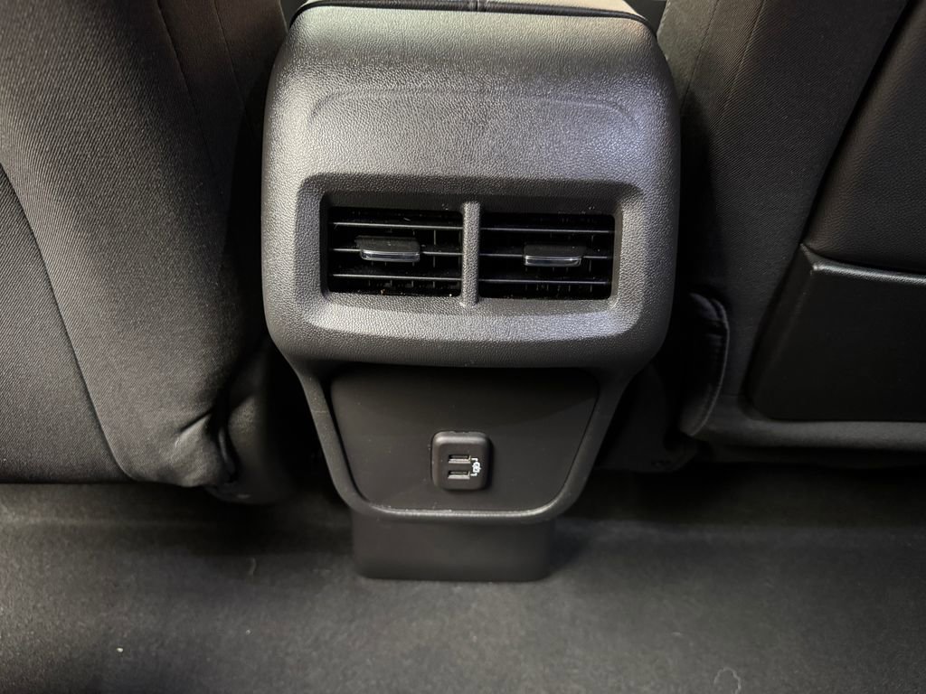 Used 2023 GMC Terrain SLE w/ Driver Convenience Package AWD/4WD image 11