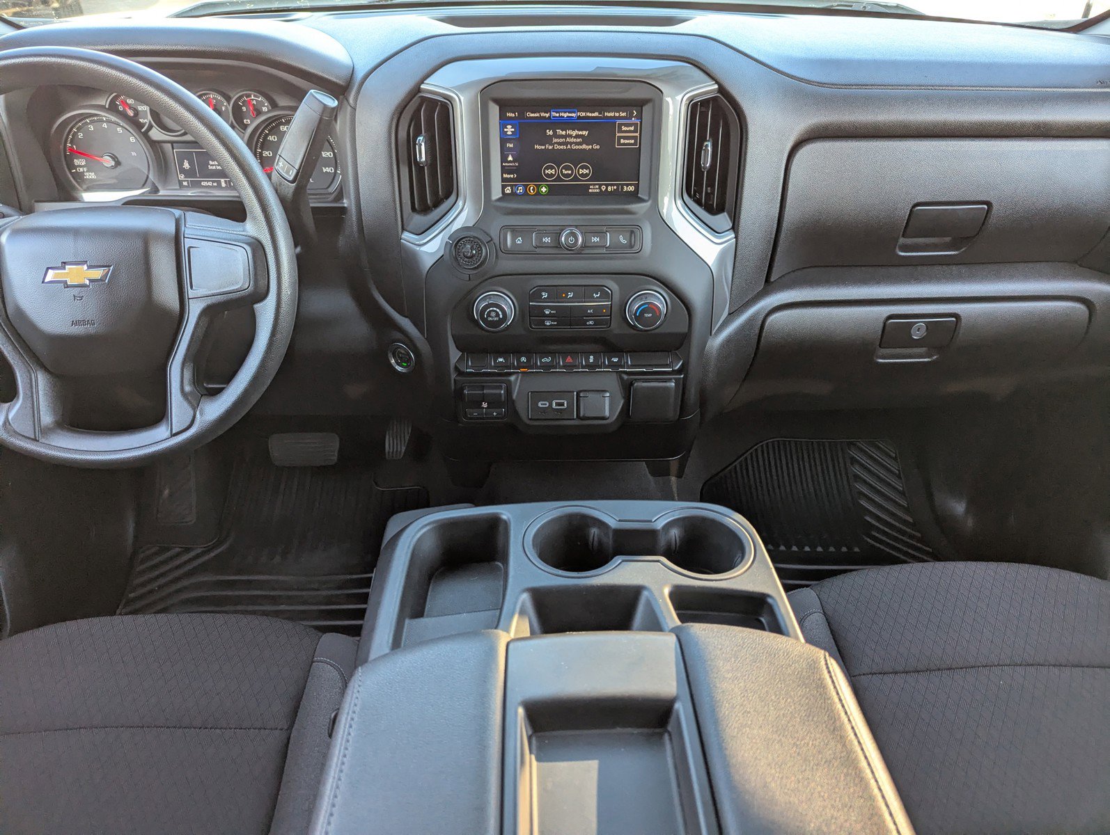 Certified 2024 Chevrolet Silverado 1500 Custom w/ LPO, Dark Essentials Package image 16