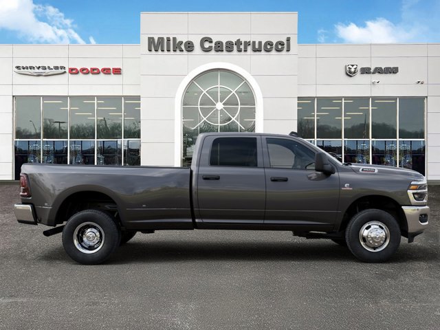 New 2026 RAM 3500 Tradesman AWD/4WD image 21