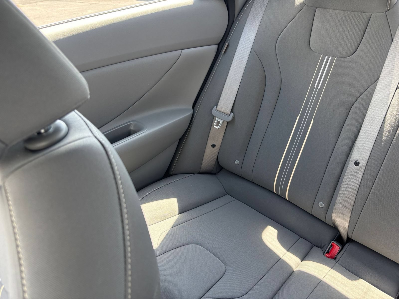 Used 2026 Hyundai Elantra Sport FWD image 38