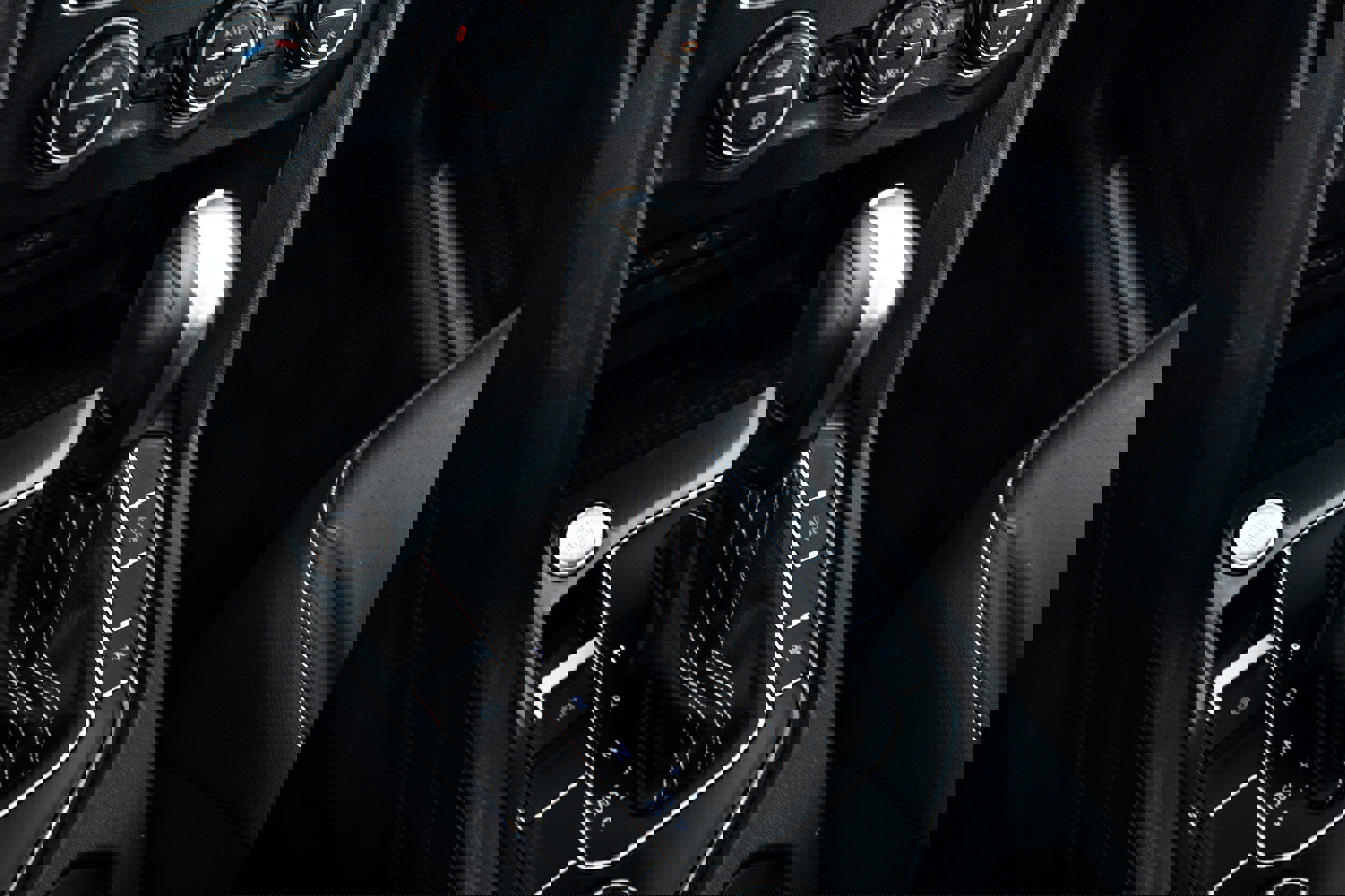 Used 2021 Volkswagen Tiguan SE R-Line image 12