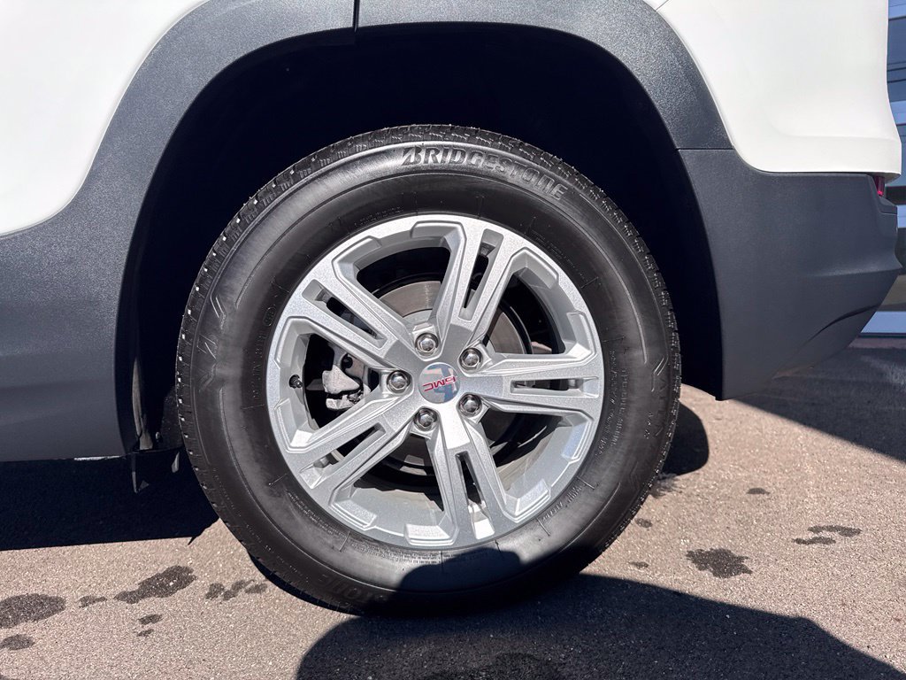 Used 2024 GMC Terrain SLE AWD/4WD image 26