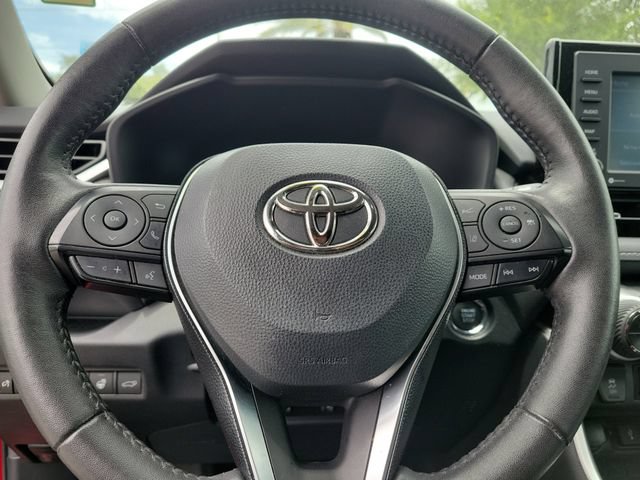 Used 2021 Toyota RAV4 XLE Premium FWD image 20
