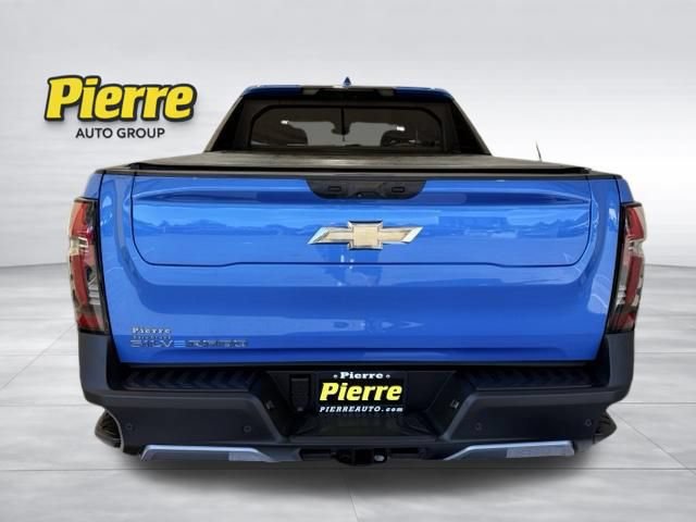 Used 2026 Chevrolet Silverado EV LT AWD/4WD image 3
