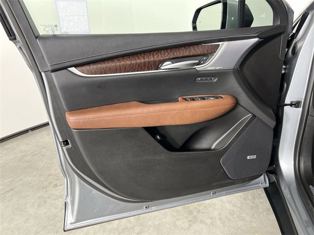 Used 2025 Cadillac XT5 Sportv image 23