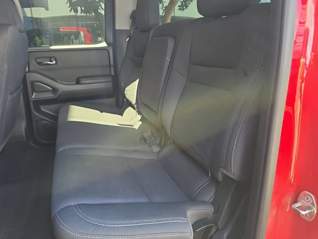 Used 2023 Nissan Frontier SV AWD/4WD image 10