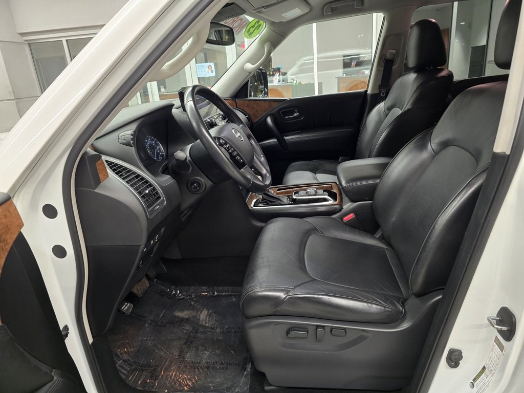 Used 2023 Nissan Armada SL w/ Captain's Chairs Package image 18
