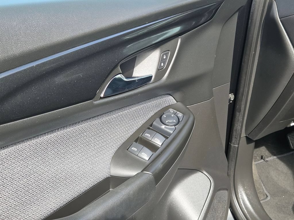 Used 2025 Chevrolet TrailBlazer LT AWD/4WD image 15