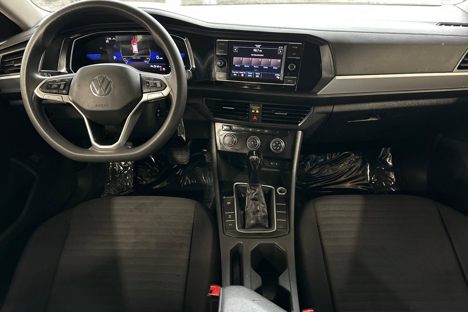 Used 2023 Volkswagen Jetta S image 15