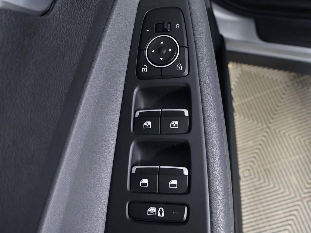 Certified 2023 Hyundai Santa Fe SEL AWD/4WD image 34
