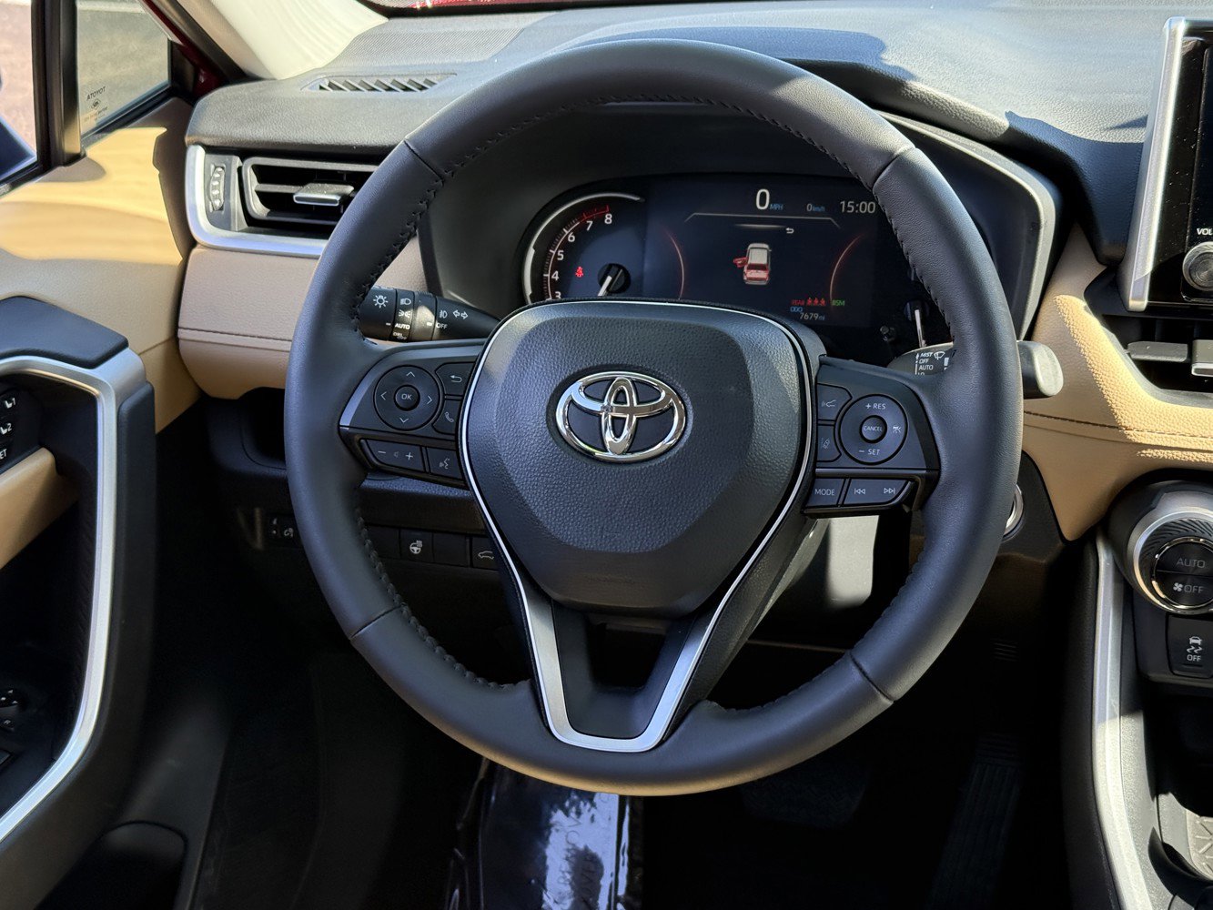Used 2025 Toyota RAV4 XLE Premium image 21