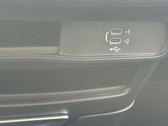 New 2026 Chrysler Pacifica Select image 23