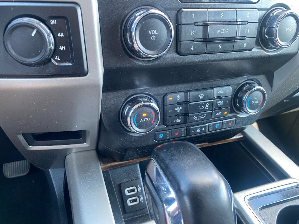 Used 2019 Ford F150 Lariat AWD/4WD image 22