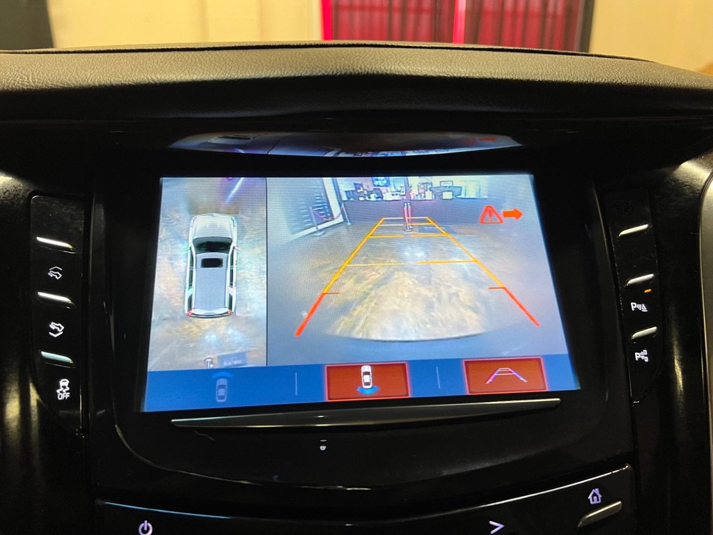 Used 2018 Cadillac Escalade Luxury RWD image 44