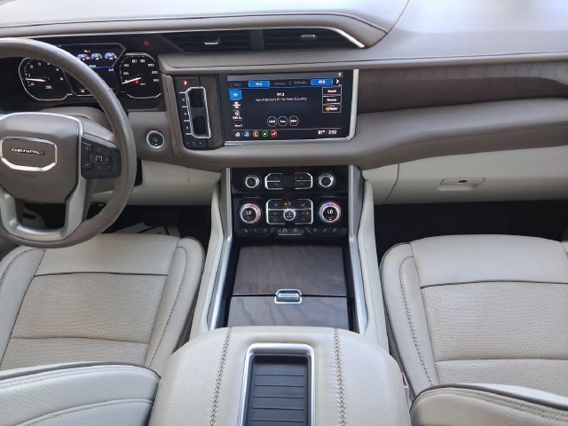 Used 2021 GMC Yukon XL Denali RWD image 25