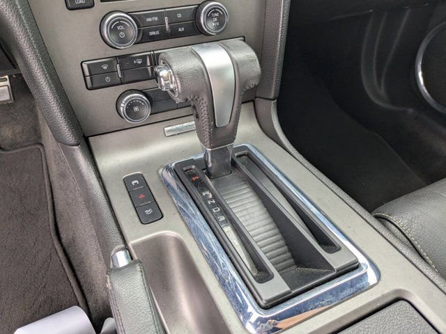 Used 2010 Ford Mustang Convertible image 17