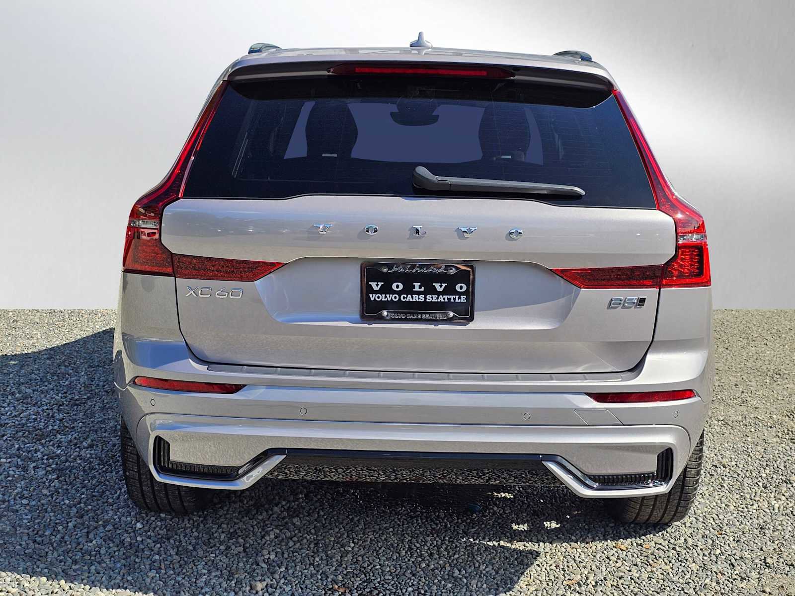 New 2026 Volvo XC60 B5 Ultra w/ Protection Package Premier image 4