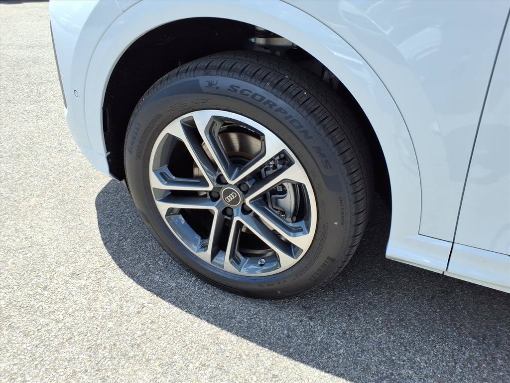 New 2026 Audi Q5 Premium AWD/4WD image 9