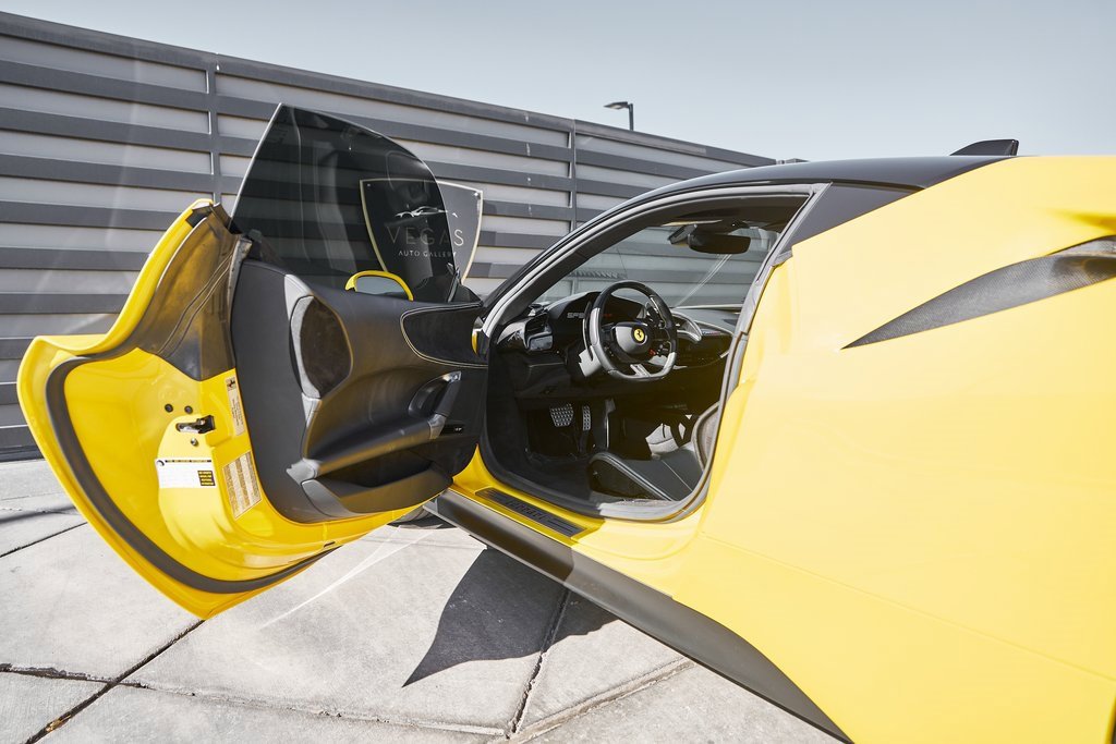 Used 2022 Ferrari SF90 Stradale image 33