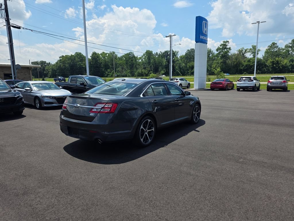 Used 2015 Ford Taurus SEL w/ Equipment Group 201A AWD/4WD image 3