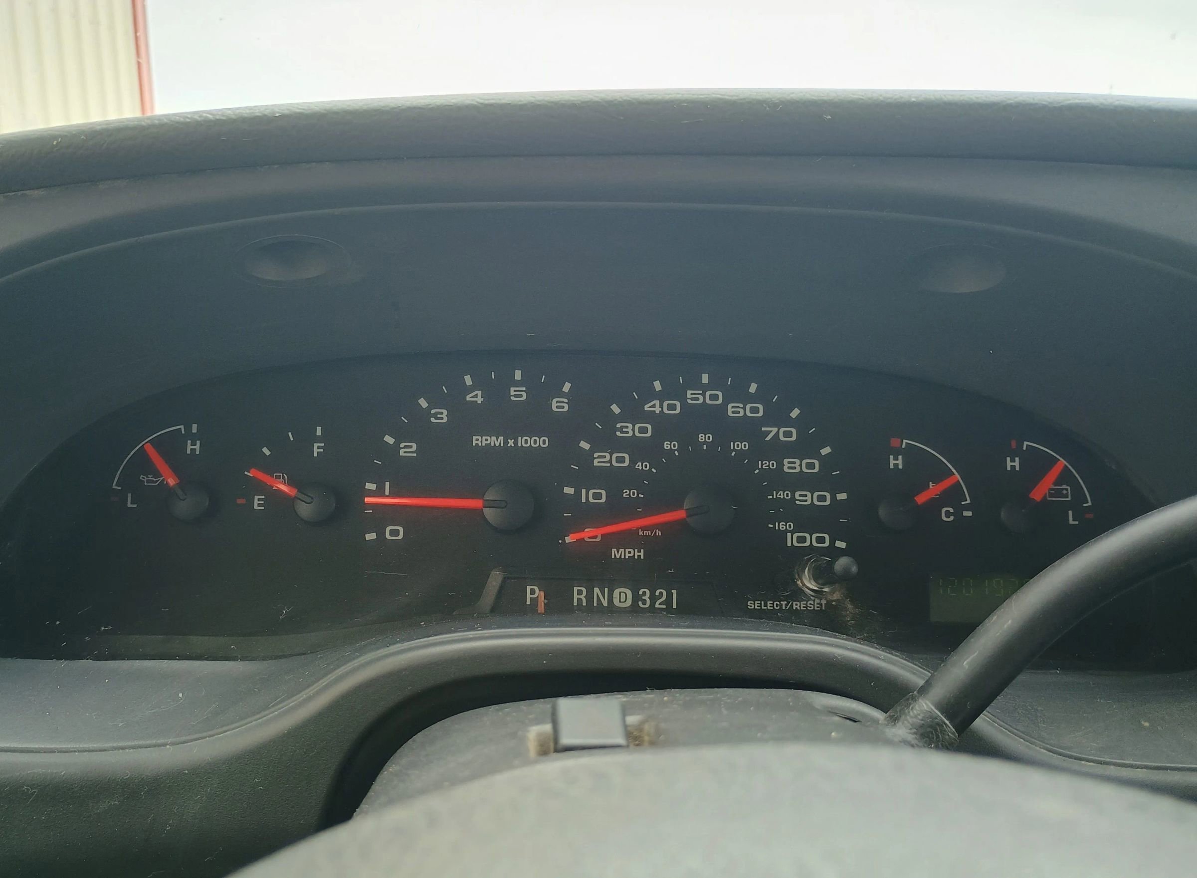 Used 2006 Ford E-350 and Econoline 350 Super Duty image 15