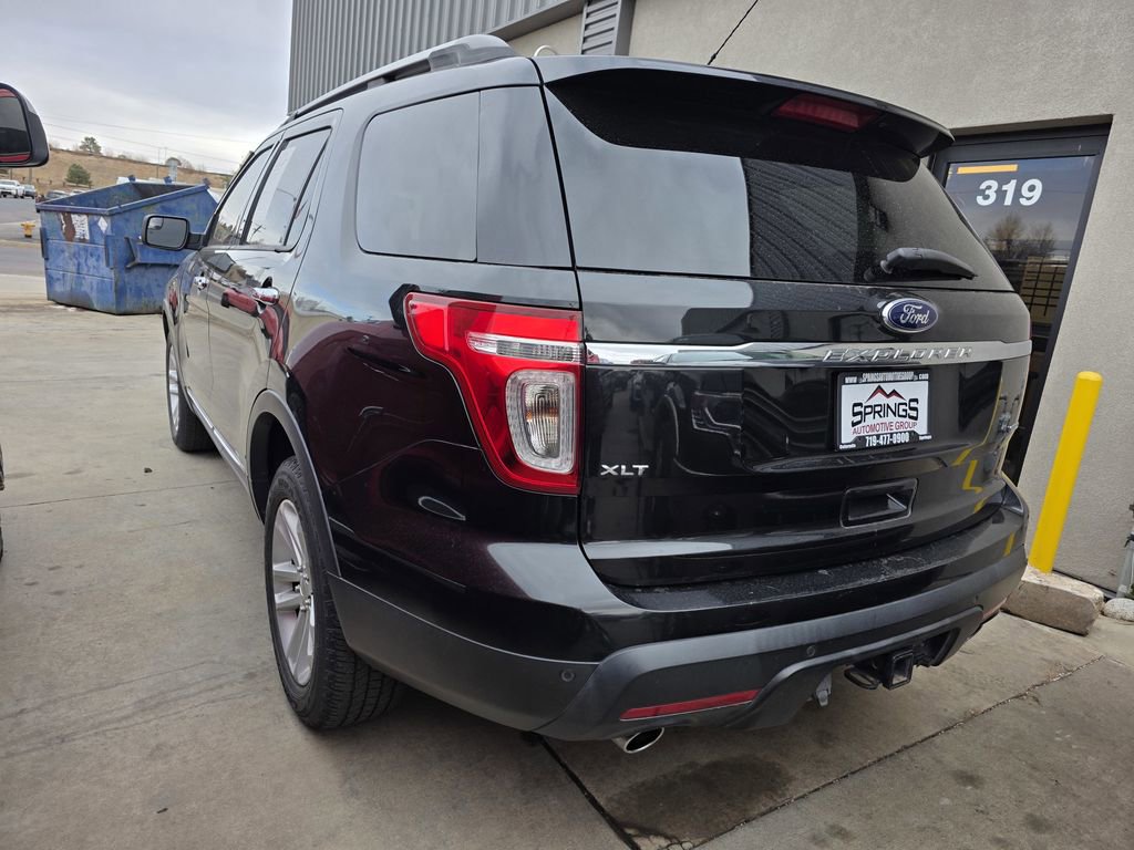 Used 2013 Ford Explorer XLT w/ Class III Trailer Tow Pkg image 5