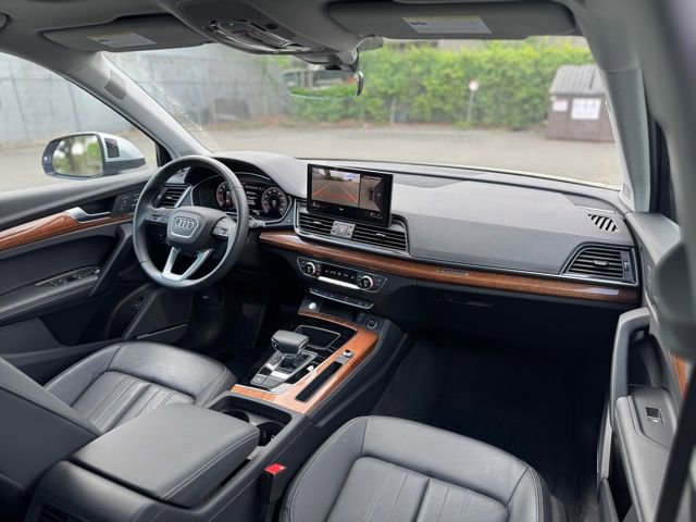 Used 2023 Audi Q5 2.0T Premium Plus w/ Premium Plus Package AWD/4WD image 29