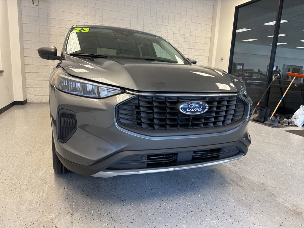 Used 2023 Ford Escape Active image 35