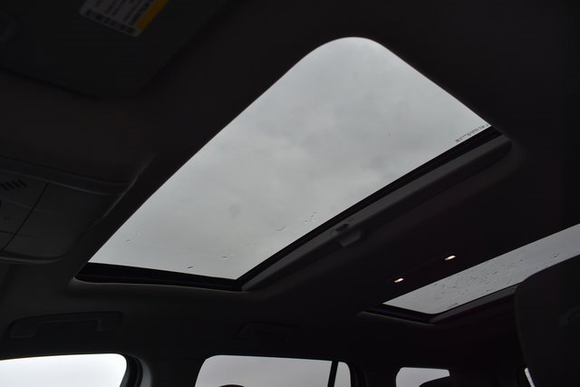 Used 2020 GMC Acadia AT4 image 34