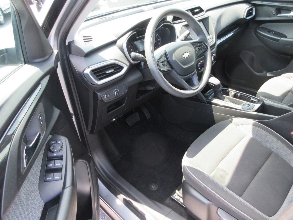 Certified 2023 Chevrolet TrailBlazer LS FWD image 11