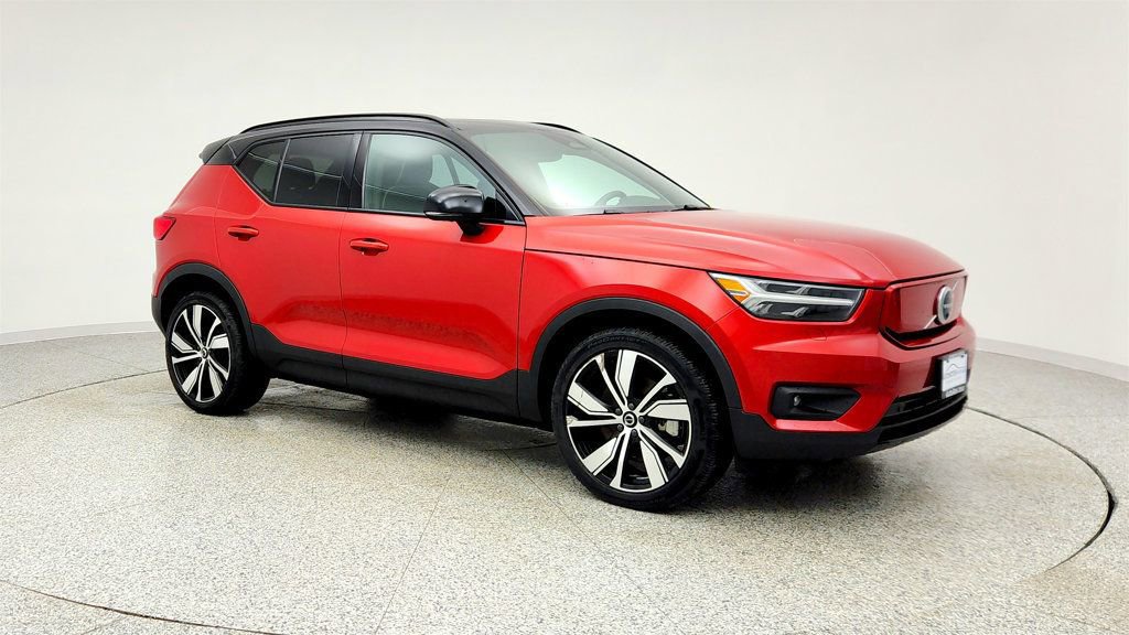 Used 2021 Volvo XC40 P8 Recharge image 3