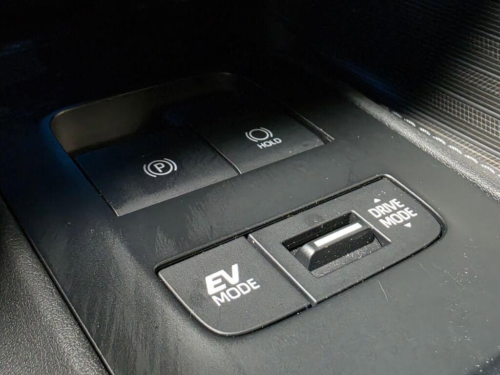 Used 2021 Toyota Venza Limited AWD/4WD image 21