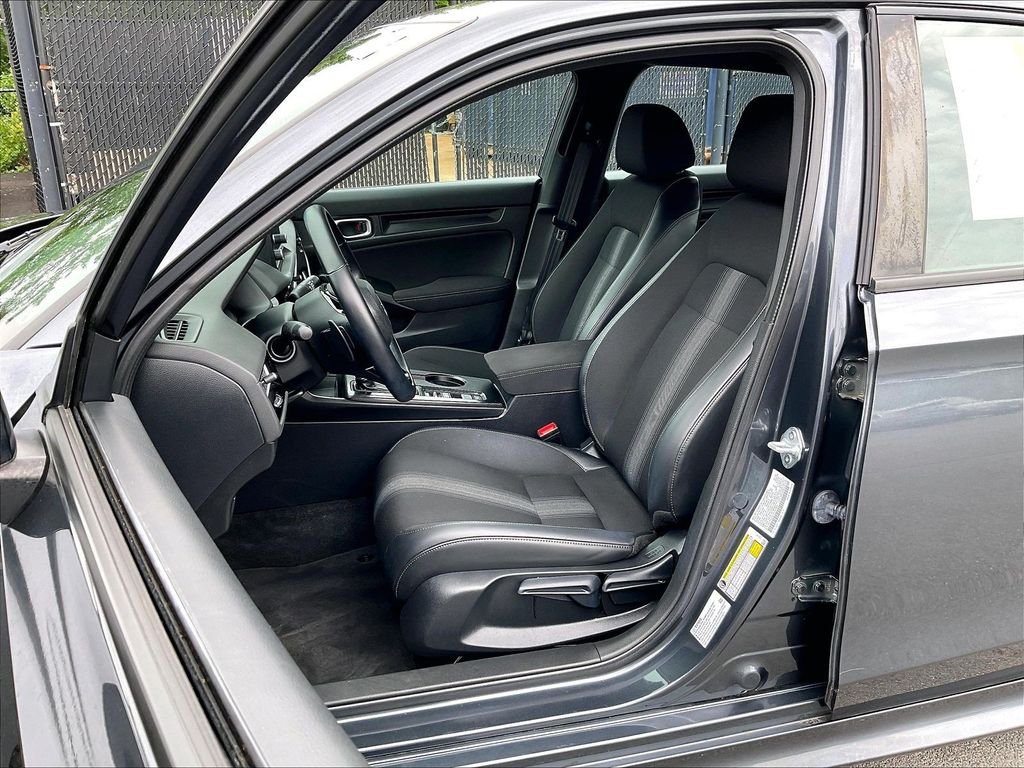 Used 2023 Honda Civic Sport image 10