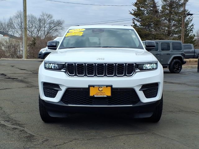 Certified 2023 Jeep Grand Cherokee Laredo w/ Luxury Tech Group I AWD/4WD image 8