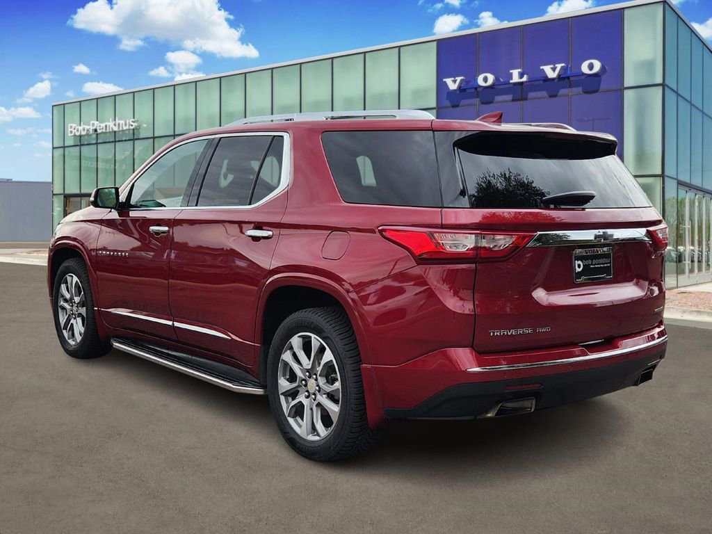 Used 2020 Chevrolet Traverse Premier w/ LPO, Black Accent Package image 31