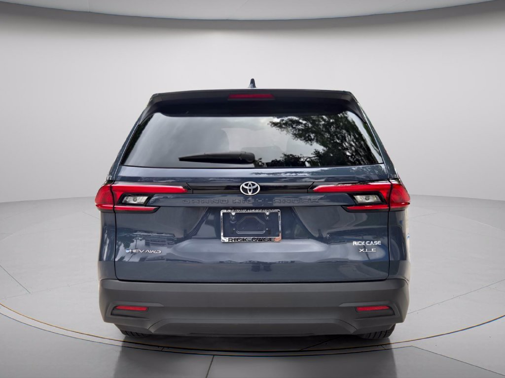 Used 2024 Toyota Grand Highlander AWD Hybrid image 4