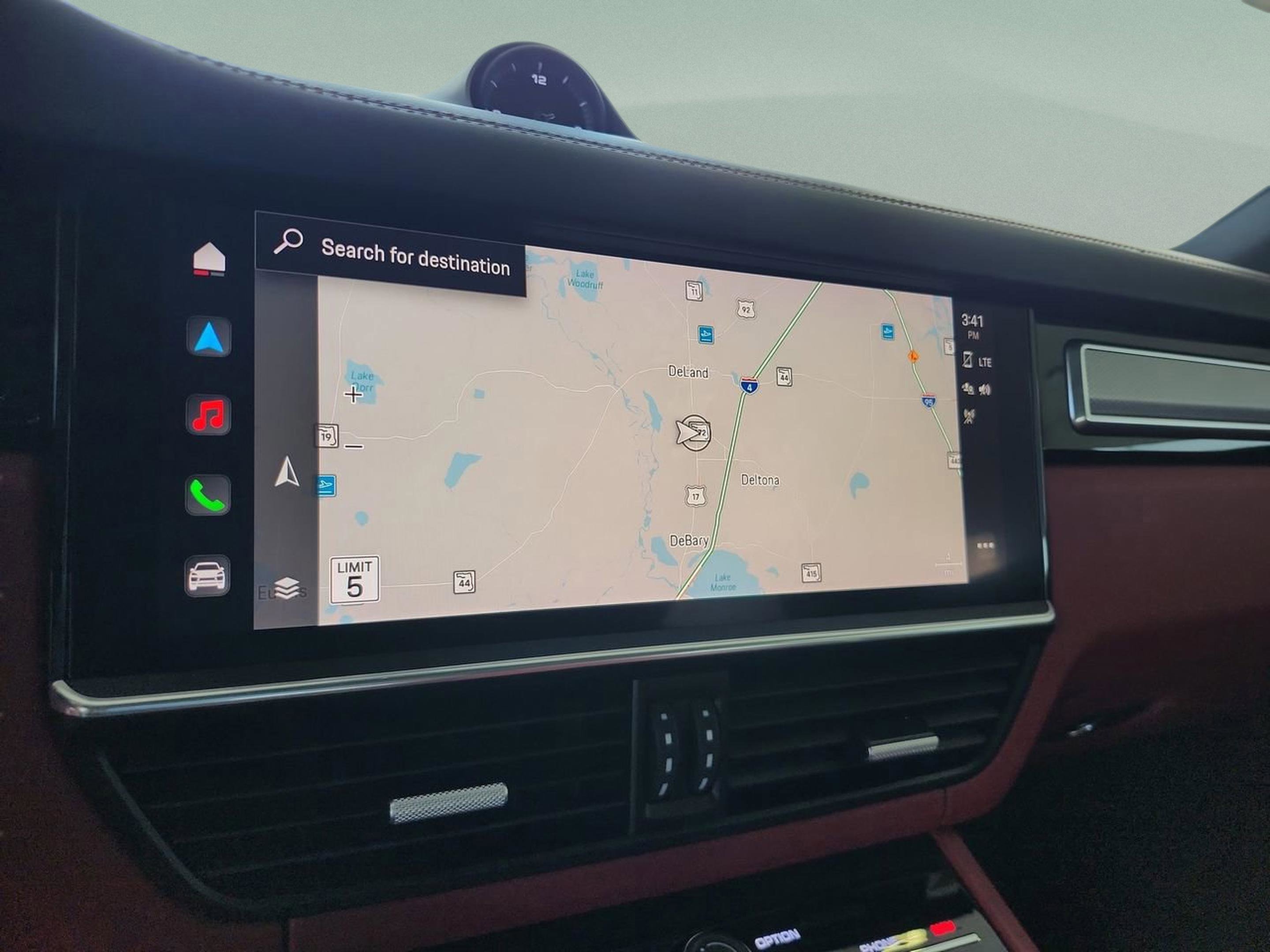 Used 2023 Porsche Cayenne Platinum Edition AWD/4WD image 26