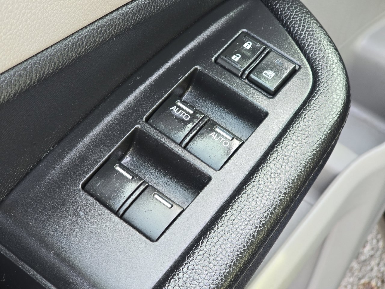 Used 2018 Honda Pilot Touring image 31