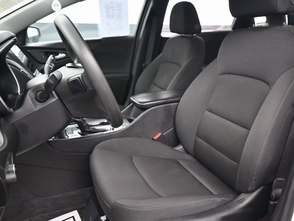 Used 2023 Chevrolet Malibu LT image 22
