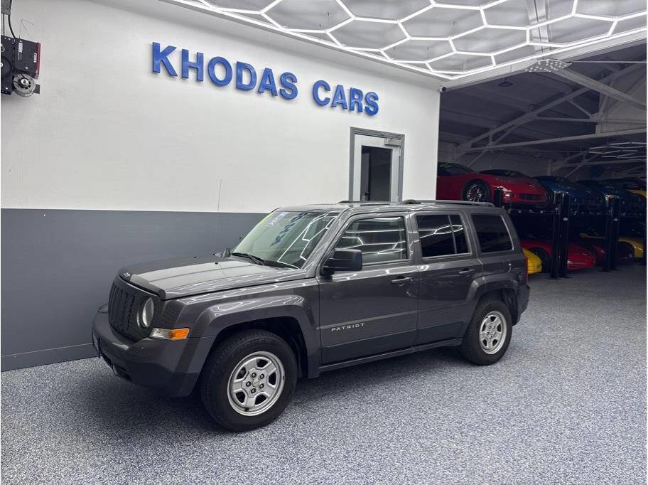 Used 2015 Jeep Patriot Sport w/ Power Value Group FWD image 2