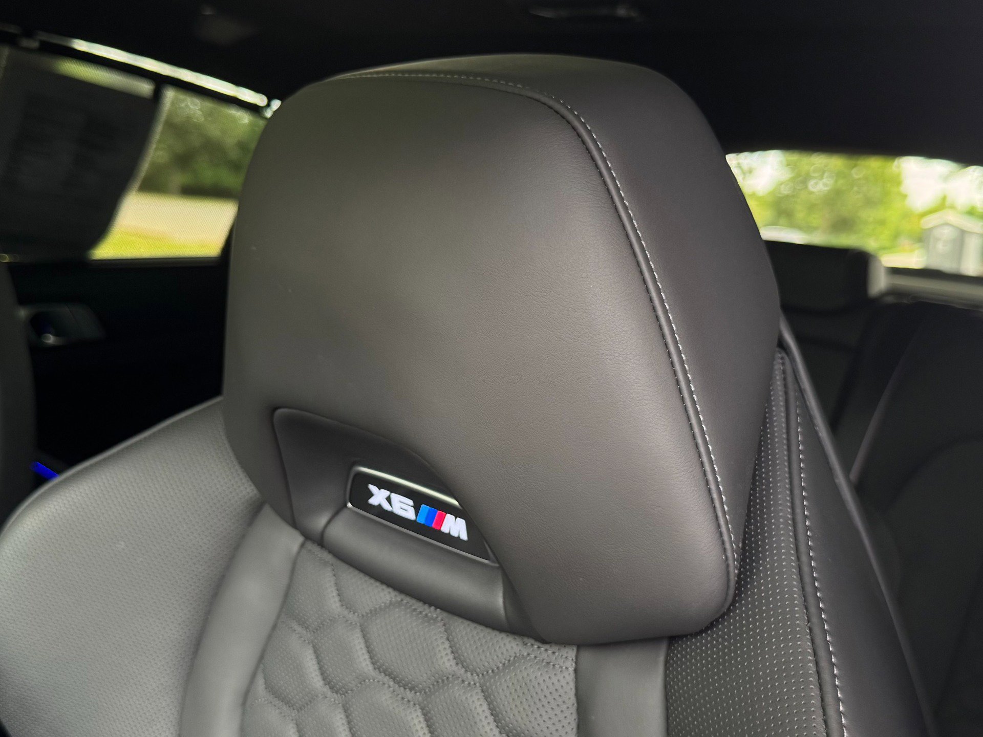 Used 2024 BMW X6 M Competition w/ Executive Package image 15